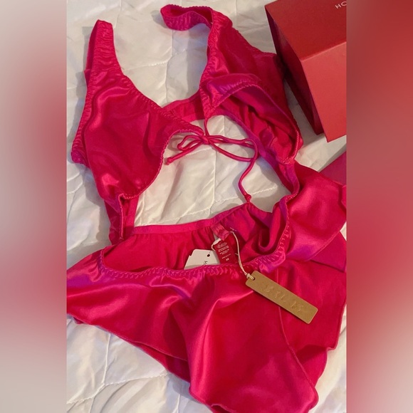 SKIMS Tie-Front Teddy - Picture 7 of 9